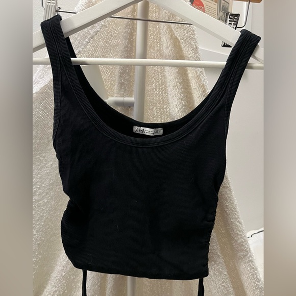 Zara Tops - Zara Crop Top